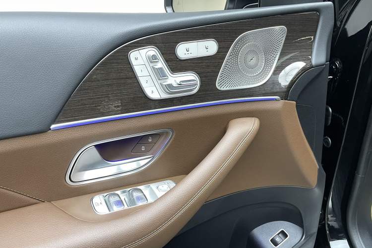 Used Mercedes-Benz GLE 2024 Refreshed GLE 350 4MATIC Stylish Edition
