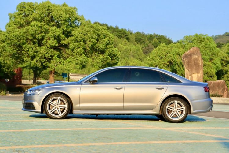 Used Audi A6L 2018 30th Anniversary Edition 30 FSI Style Model
