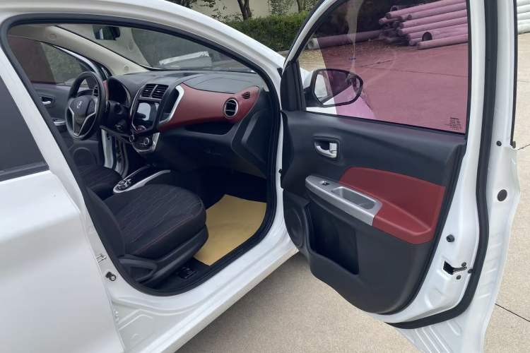 Used Changan Benni 2015 1.4L IMT Prestige Model China V Standard
