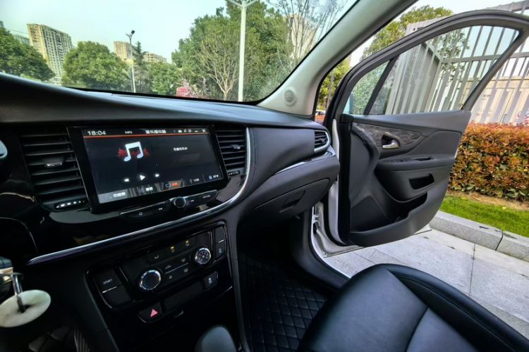 Used Buick Encore 2016 18T Automatic Two-Wheel Drive Urban Leading Edition
