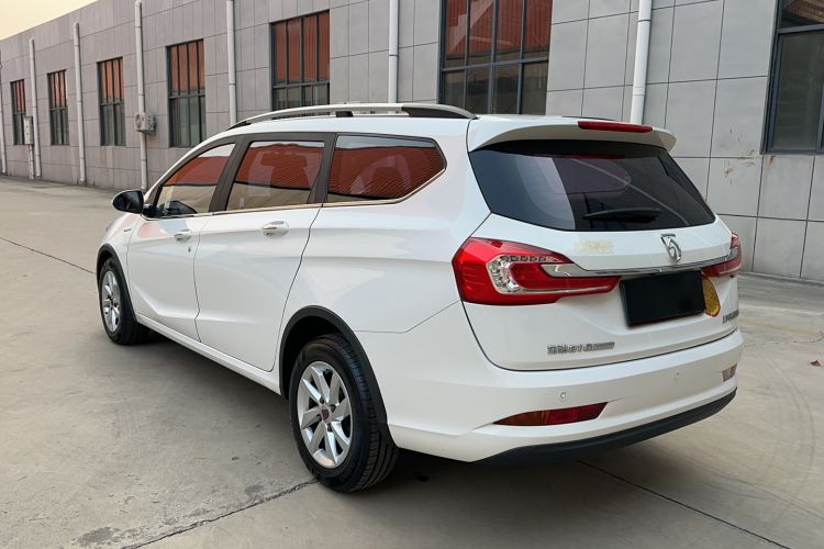 Used Baojun 310W 2017 1.5L Manual Fashion Model China V
