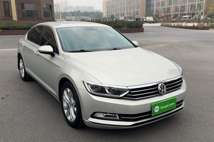Used Volkswagen Magotan 2018 Facelift 330TSI DSG Luxury Model
