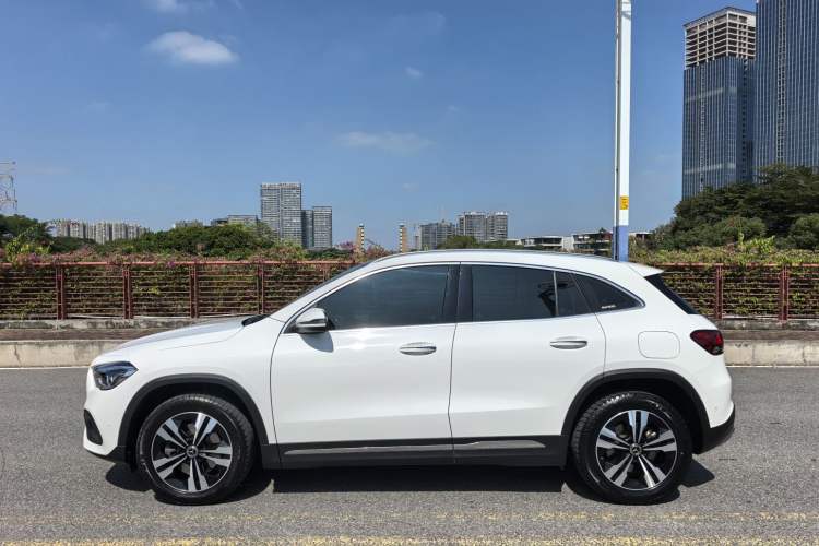 Used Mercedes-Benz GLA 2023 GLA 220
