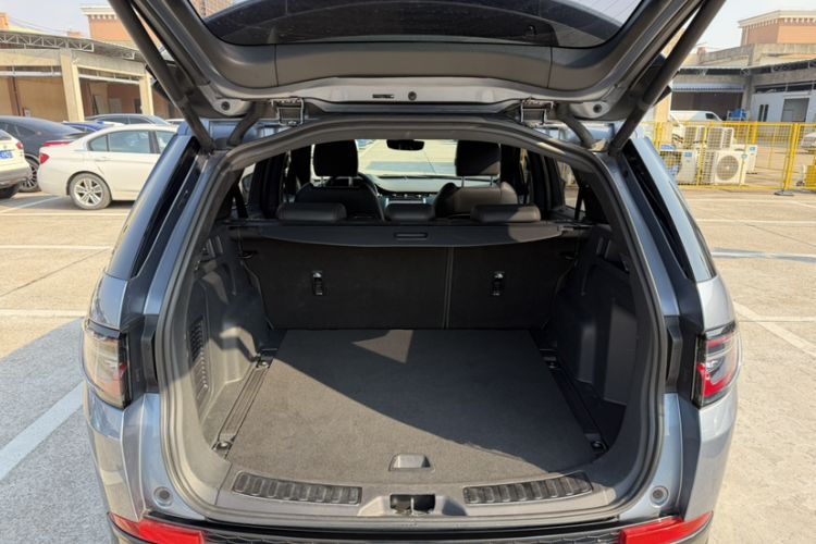 Used Land Rover Discovery Sport 2020 249 PS R-Dynamic Performance Edition