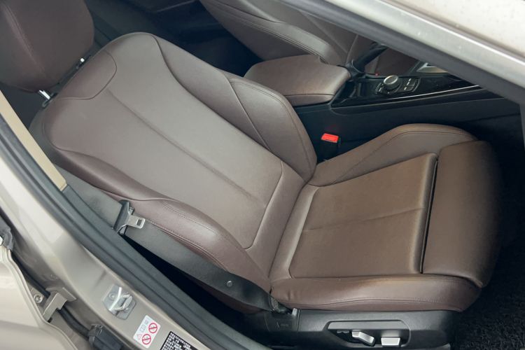 Used BMW 3 Series 2018 320Li Fashion Model
