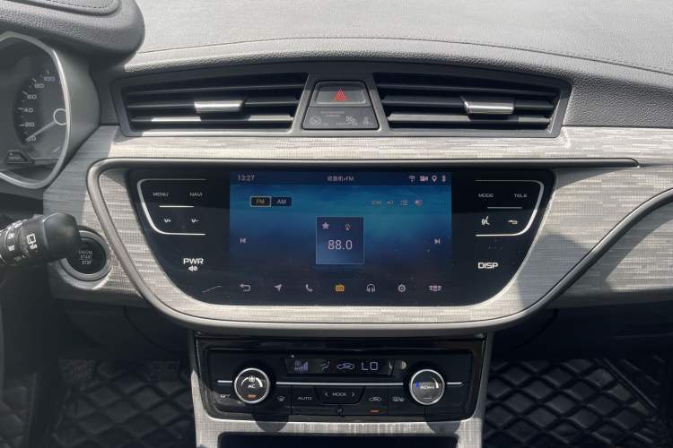 Used Geely Auto Emgrand GS 2018 Elegant Edition 1.8L Manual LingShang Model
