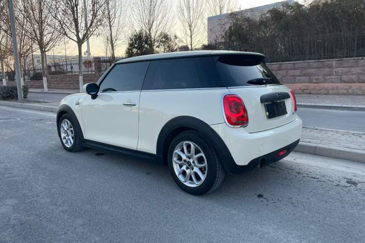 Used  MINI 2021 1.5T ONE
