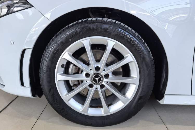 Used Mercedes-Benz A-Class 2020 Restyled A 200 L Sport Sedan Fashion Version
