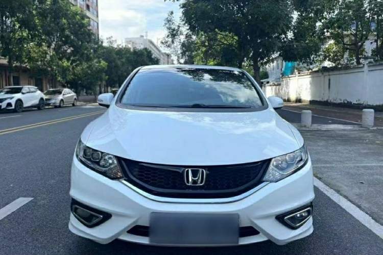 Used Honda Jade 2013 1.8L CVT Luxury Edition 5 seats
