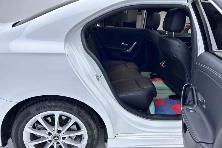 Used Mercedes-Benz A-Class 2022 Restyled A 200 L Sport Sedan Fashion Version
