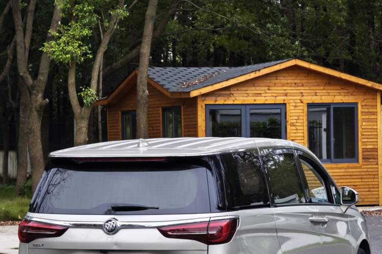 Used Buick GL8 2022 ES Landtrek 653T Comfort Edition
