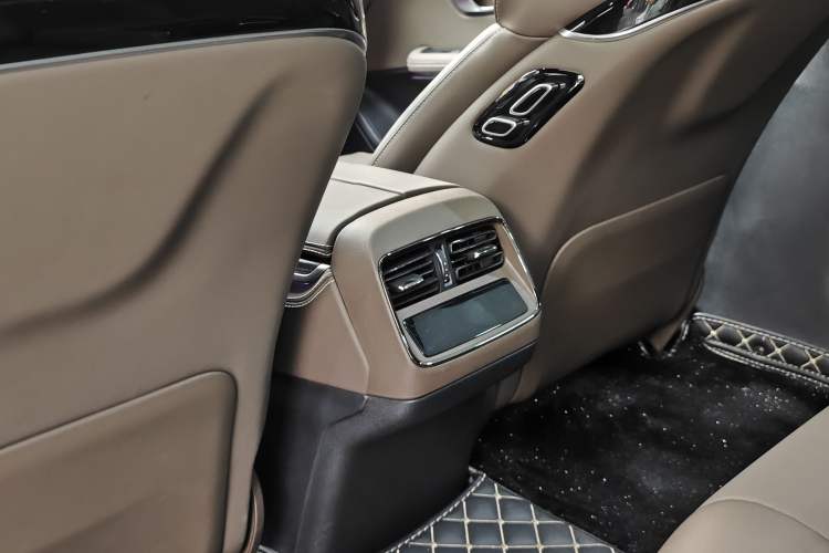 Used BYD Han 2023 DM-i Champion Edition 121KM Prestige Model
