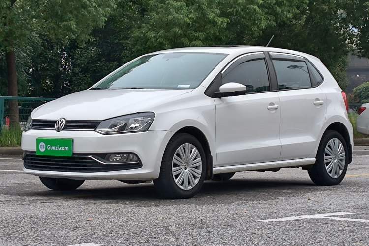 Used Volkswagen Polo 2016 1.6L Automatic Comfort Model
