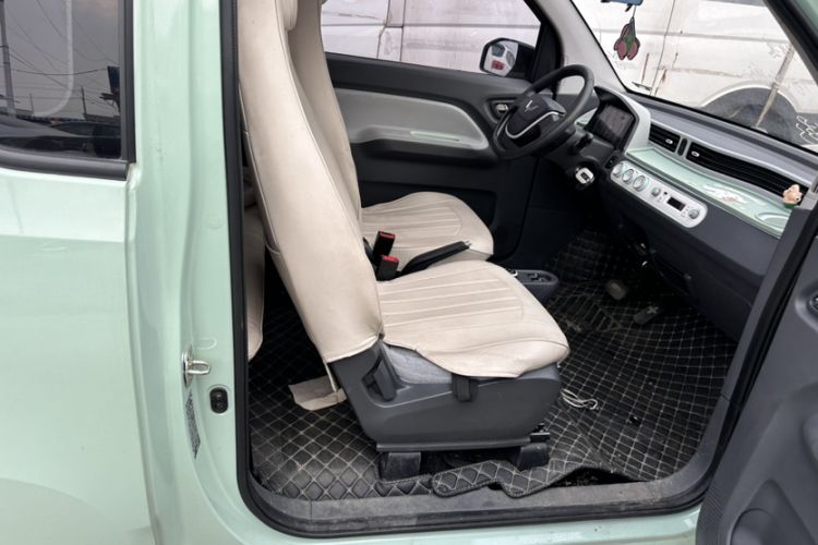 Used Wuling Hongguang MINIEV 2022 Macaron Premium Model – Lithium Ternary Battery
