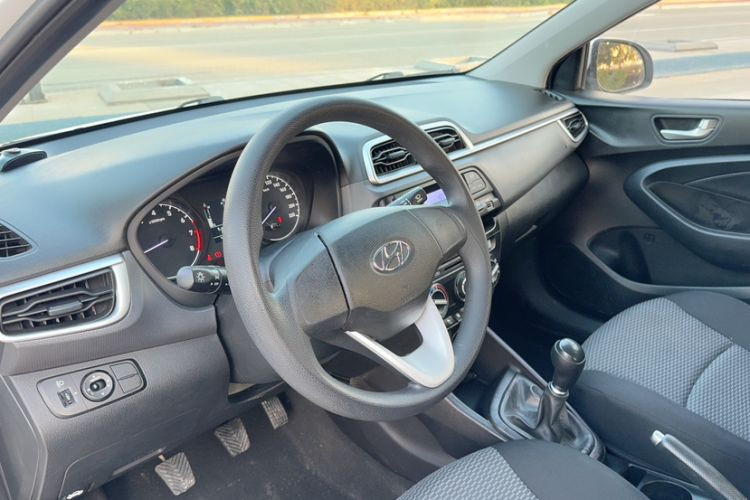 Used Hyundai Verna 2017 1.4L Manual Refreshed Version China V Standard
