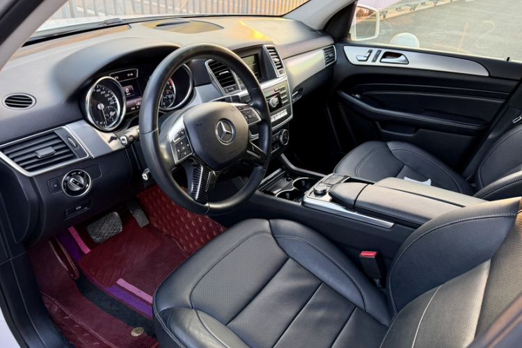 Used Mercedes-Benz M-Class 2014 ML 320 4MATIC
