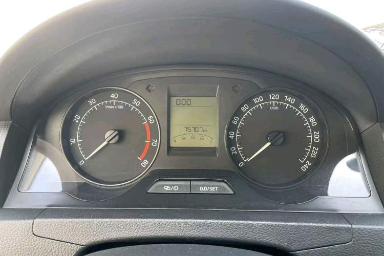 Used Skoda Rapid 2016 1.6L Automatic Chuanxing Edition
