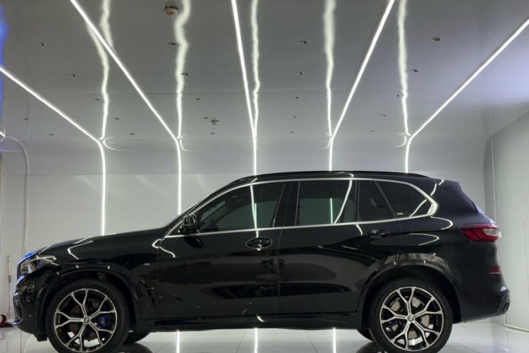 Used BMW X5 2021 xDrive40i Luxury Model with M Sport Package
