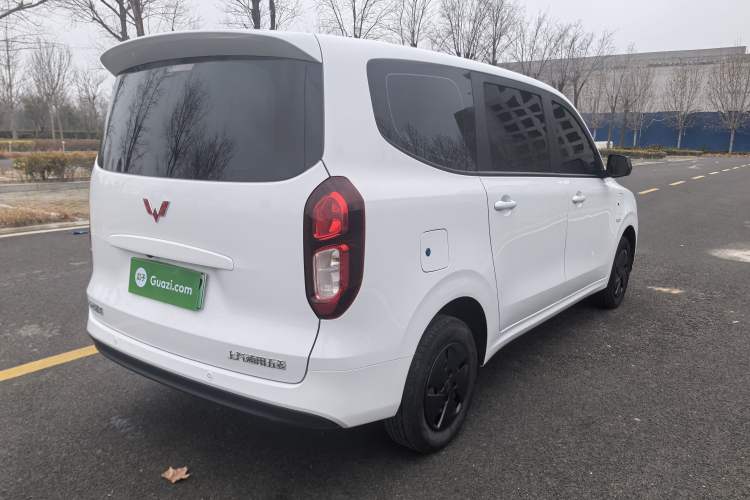 Used Wuling Hongguang New Energy 2025 Extended-Range Hybrid 50KM Comfort Version
