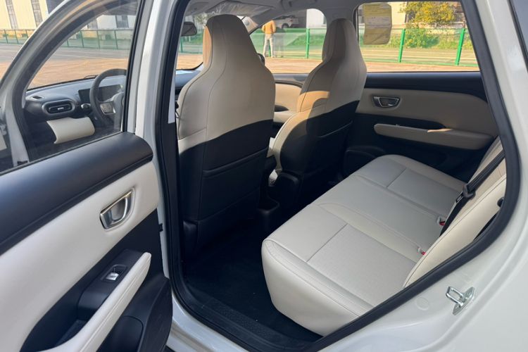 Used Wuling Bingo PLUS 2024 330 km Range Five-Seater Version