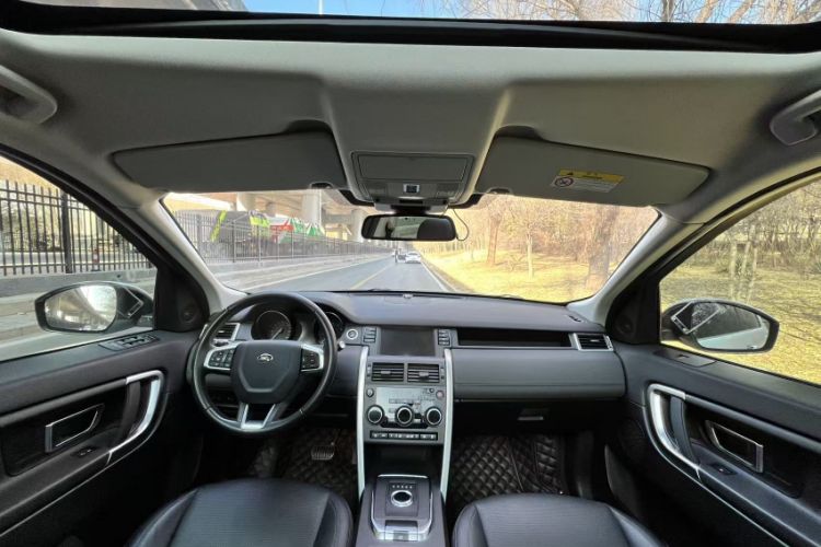 Used Land Rover Discovery Sport 2019 240 PS SE Version China VI Standard
