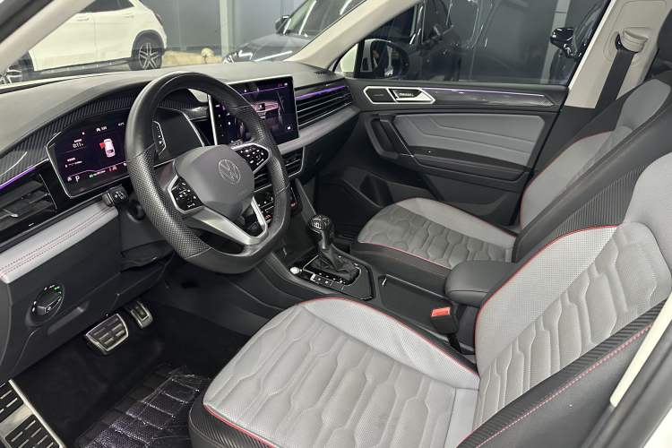 Used Volkswagen Tiguan L 2022 330TSI Automatic Two-Wheel Drive R-Line Flagship Edition
