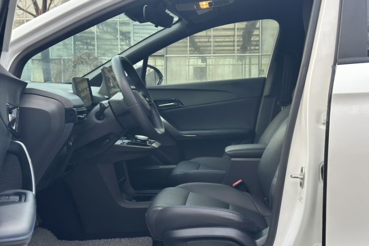 Used MG 4 EV 2023 415 km Range Sea-Faring Champion Edition
