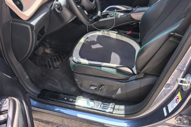 Used BYD Dolphin 2024 Honor Edition 420km Fashion Version
