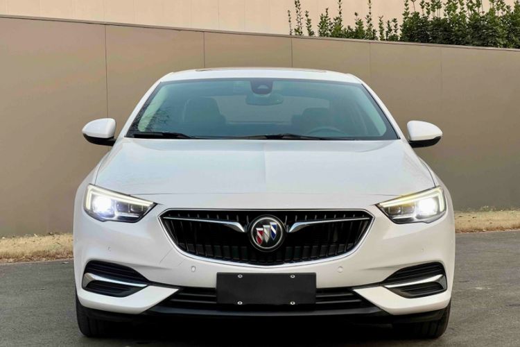 Used Buick Regal 2017 28T Prestige Model
