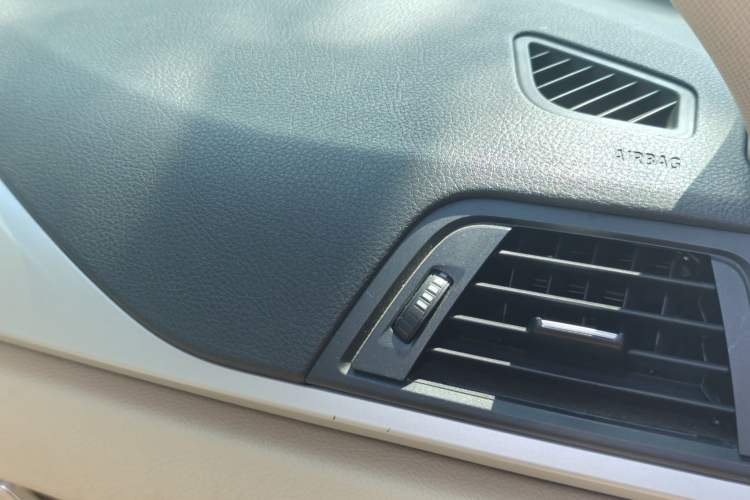 Used BMW 3 Series 2015 320Li Fashion Model
