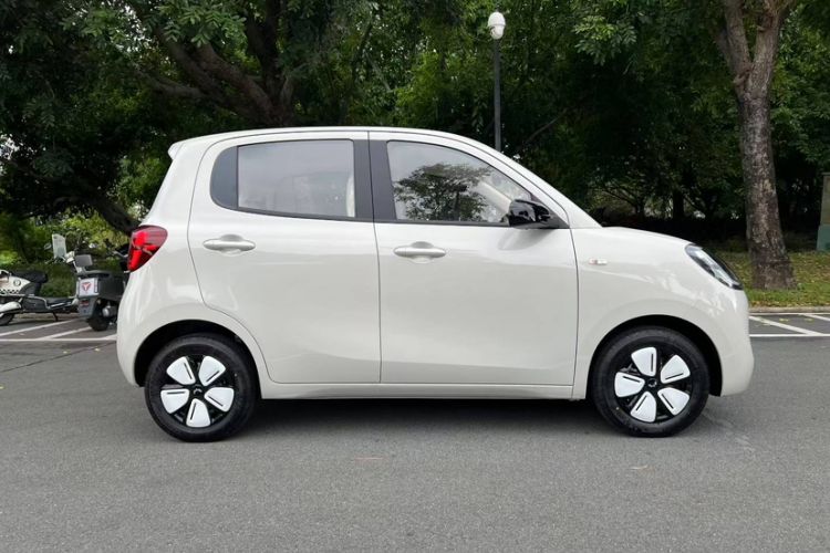 Used Wuling Hongguang MINIEV 2025 Four-Door Version Advanced Edition
