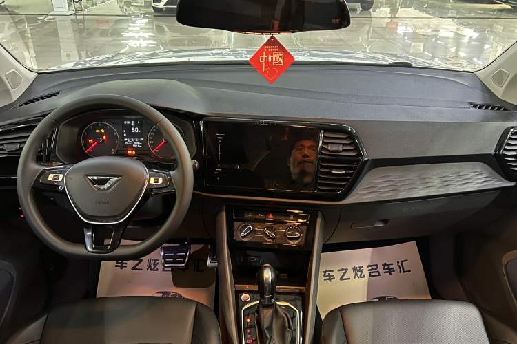 Used Jetta VS5 2019 280TSI Automatic Enjoyment Model
