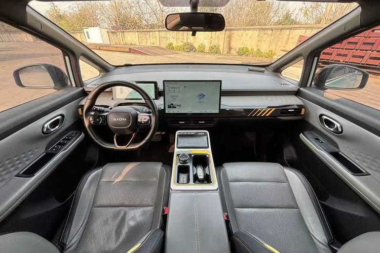 Used AION Y 2022 70 Intelligent Edition Lithium Iron Phosphate
