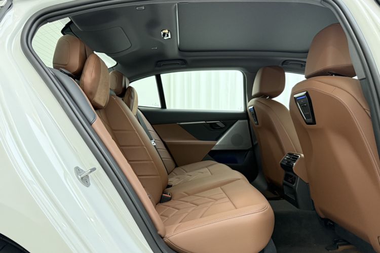 Used BMW i5 2024 eDrive 35L M Sport Package
