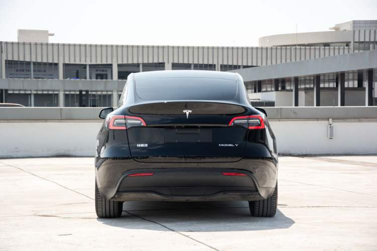Used Tesla Model Y 2022 Rear-Wheel-Drive Version