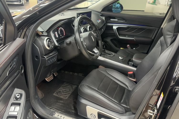 Used Wey VV5 2019 Upgraded Model 2.0T Two-Wheel Drive Flagship Version China VI Standard
