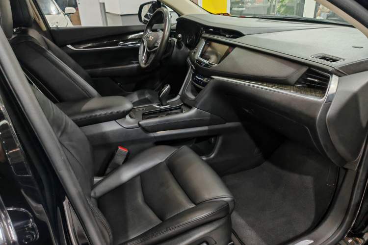 Used Cadillac XT5 2018 28T Four-Wheel Drive Luxury Model
