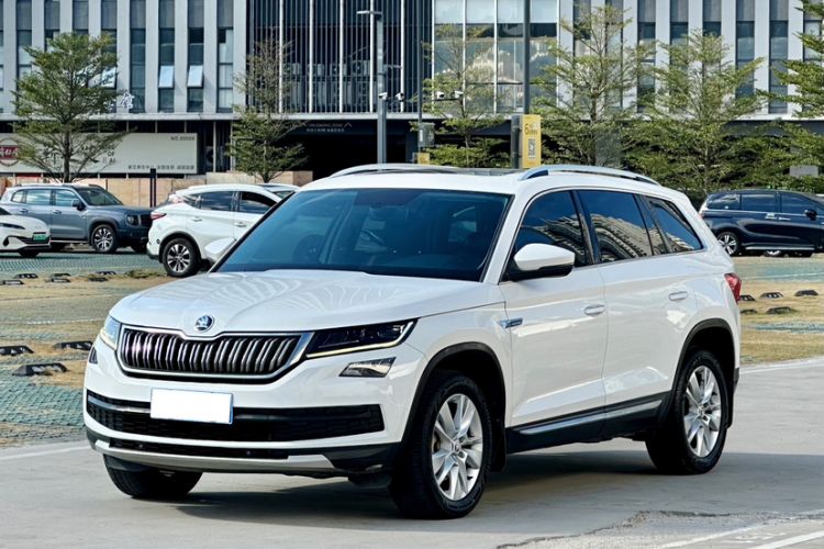 Used Skoda Kodiaq 2019 Facelifted TSI330 7-Seater Two-Wheel-Drive Luxury Enjoyment Edition China VI Standard
