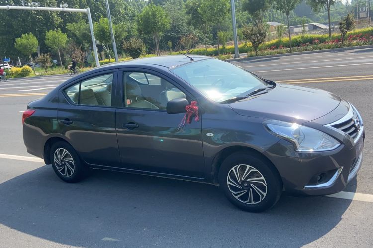 Used Nissan Sunny 2015 1.5XE Manual Comfort Edition
