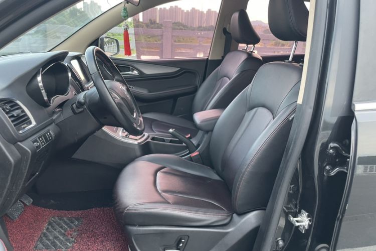 Used Baojun 560 2016 1.8L iAMT Luxury Model
