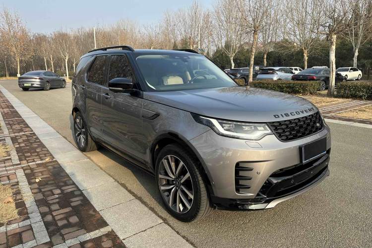 Used Land Rover Discovery 2023 Restyled 360 PS R-Dynamic SE