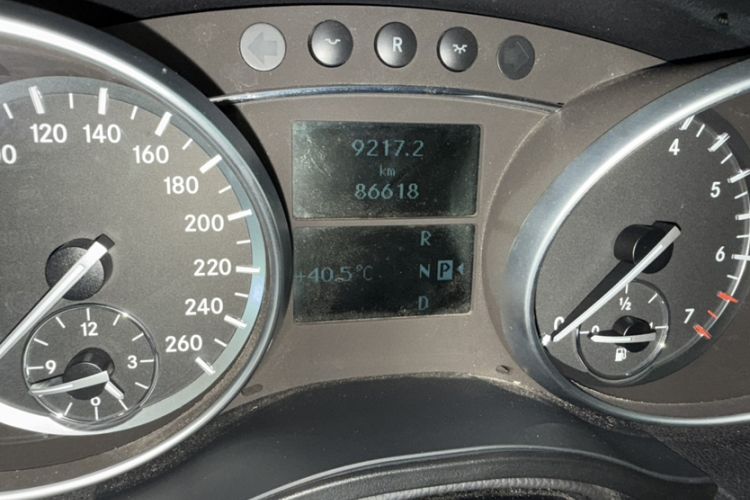 Used Mercedes-Benz R-Class 2017 R 320 4MATIC Business Edition Prestige Model