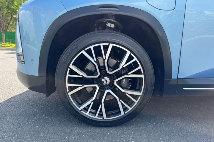 Used Nio ES8 2018 355 km Base Version 7-Seater Edition