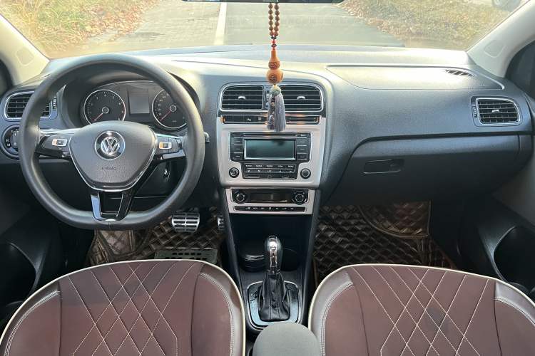 Used Volkswagen Polo 2014 1.6L Cross Polo Automatic