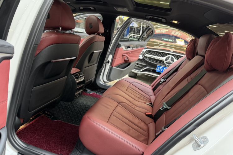 Used BMW 5 Series 2019 530Li Leading Model M Sport Package
