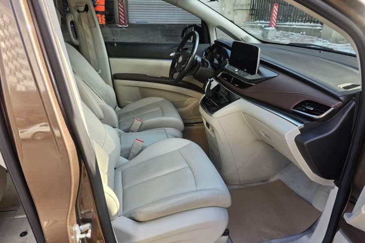 Used Buick GL8 2021 Land Cruiser Executive 652T Premium Model
