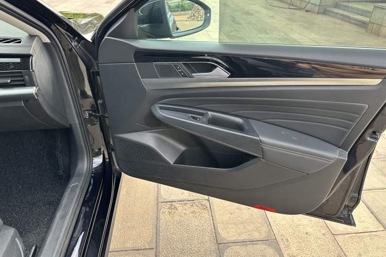 Used Volkswagen Passat 2022 280TSI Business Edition
