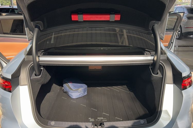 Used BYD Han L 2025 DM-i 200km LiDAR Flagship Model
