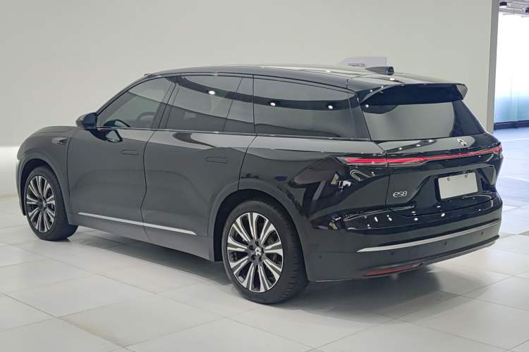 Used Nio ES8 2023 75 kWh Executive Edition
