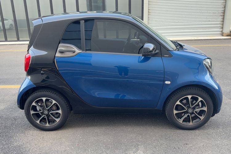 Used  fortwo 2015 1.0L 52 kW Hardtop Passion Edition

